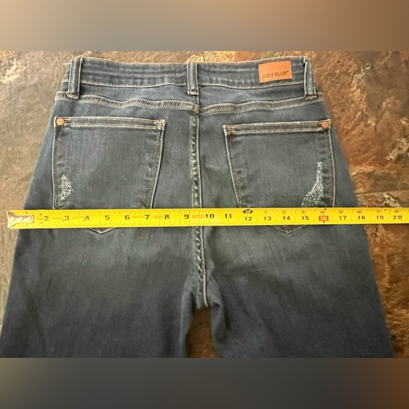 Judy Blue relaxed fit denim jeans. Size 7 /28” waist, 31”L. - Picture 12 of 12